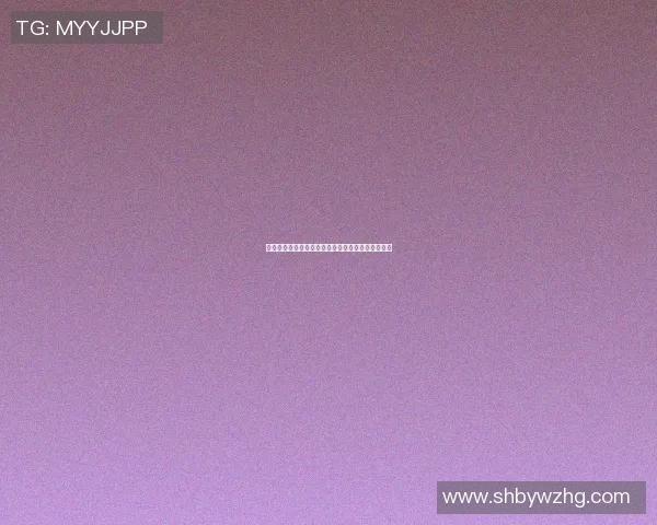 明星携篮球包展现运动风采尽显青春活力与时尚魅力
